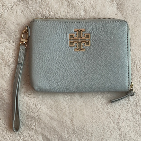Tory Burch Handbags - Tory Burch light blue Britten large wristlet